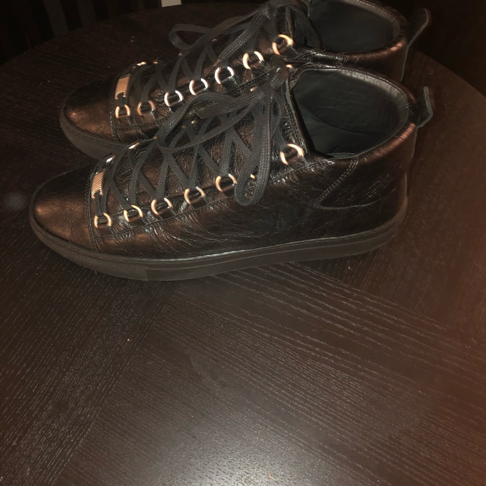 Balenciaga arena size 9